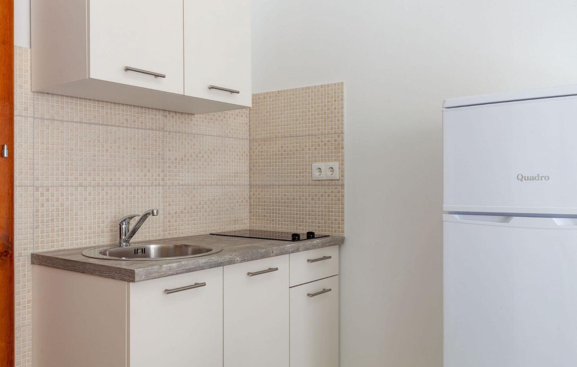 Apartments Ana - Free Parking Stanici Екстер'єр фото