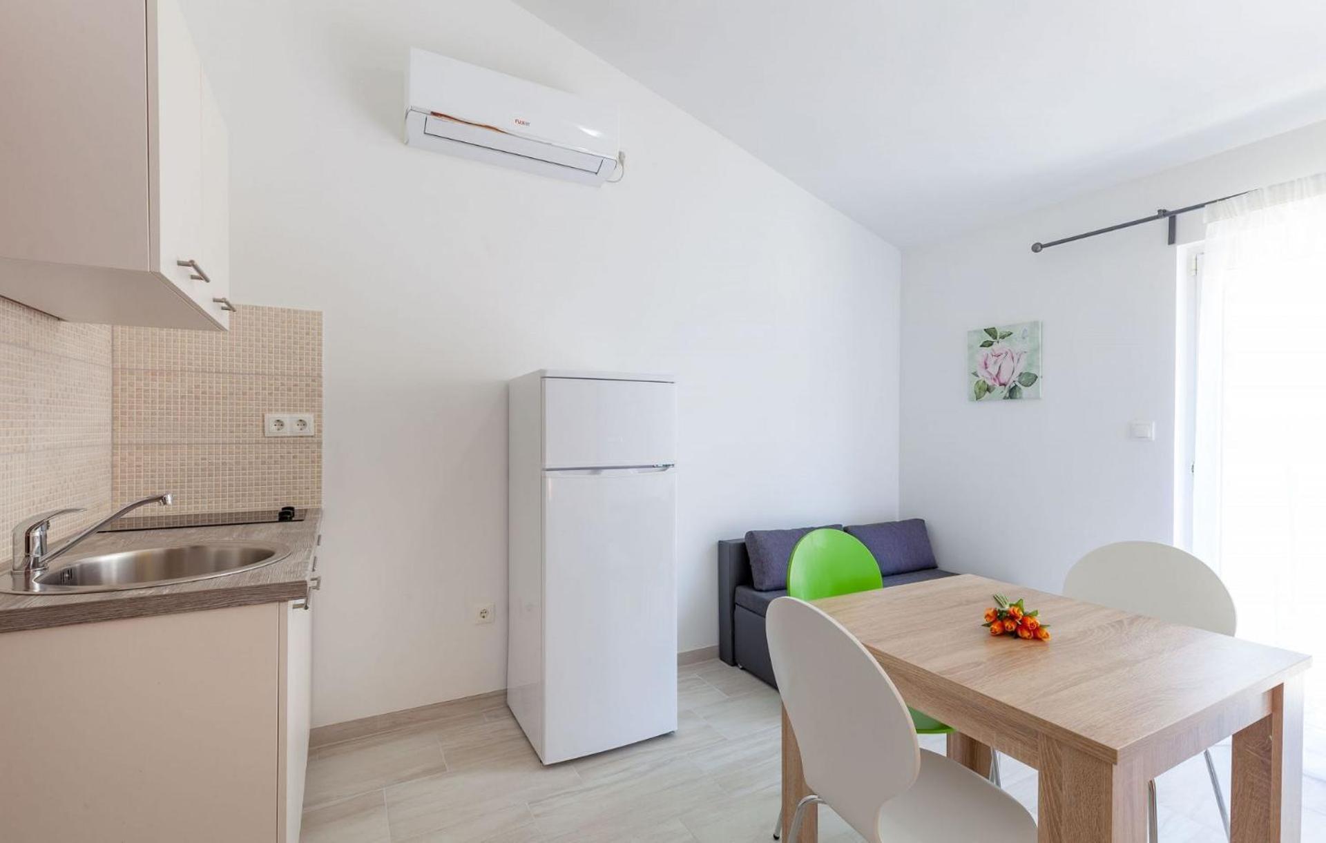 Apartments Ana - Free Parking Stanici Екстер'єр фото