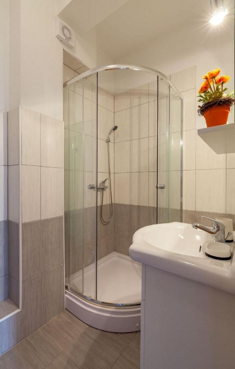 Apartments Ana - Free Parking Stanici Екстер'єр фото