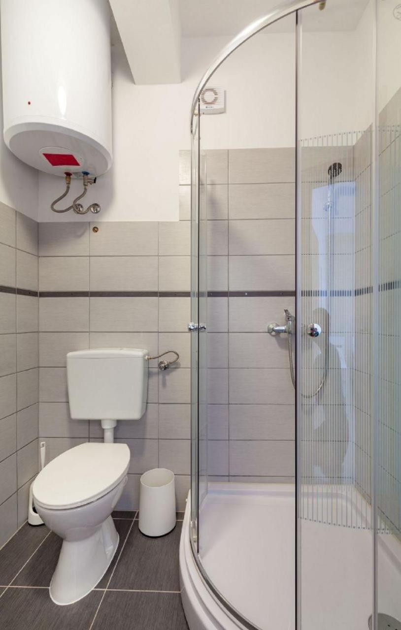 Apartments Ana - Free Parking Stanici Екстер'єр фото