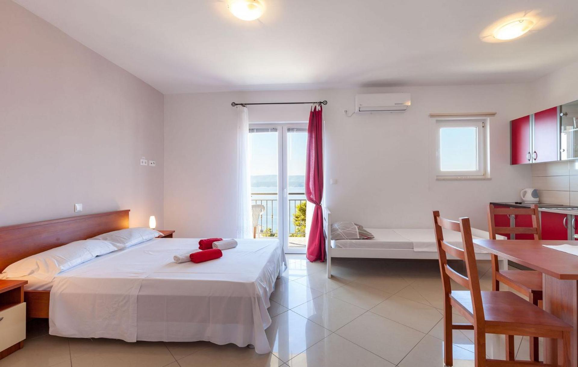 Apartments Ana - Free Parking Stanici Екстер'єр фото